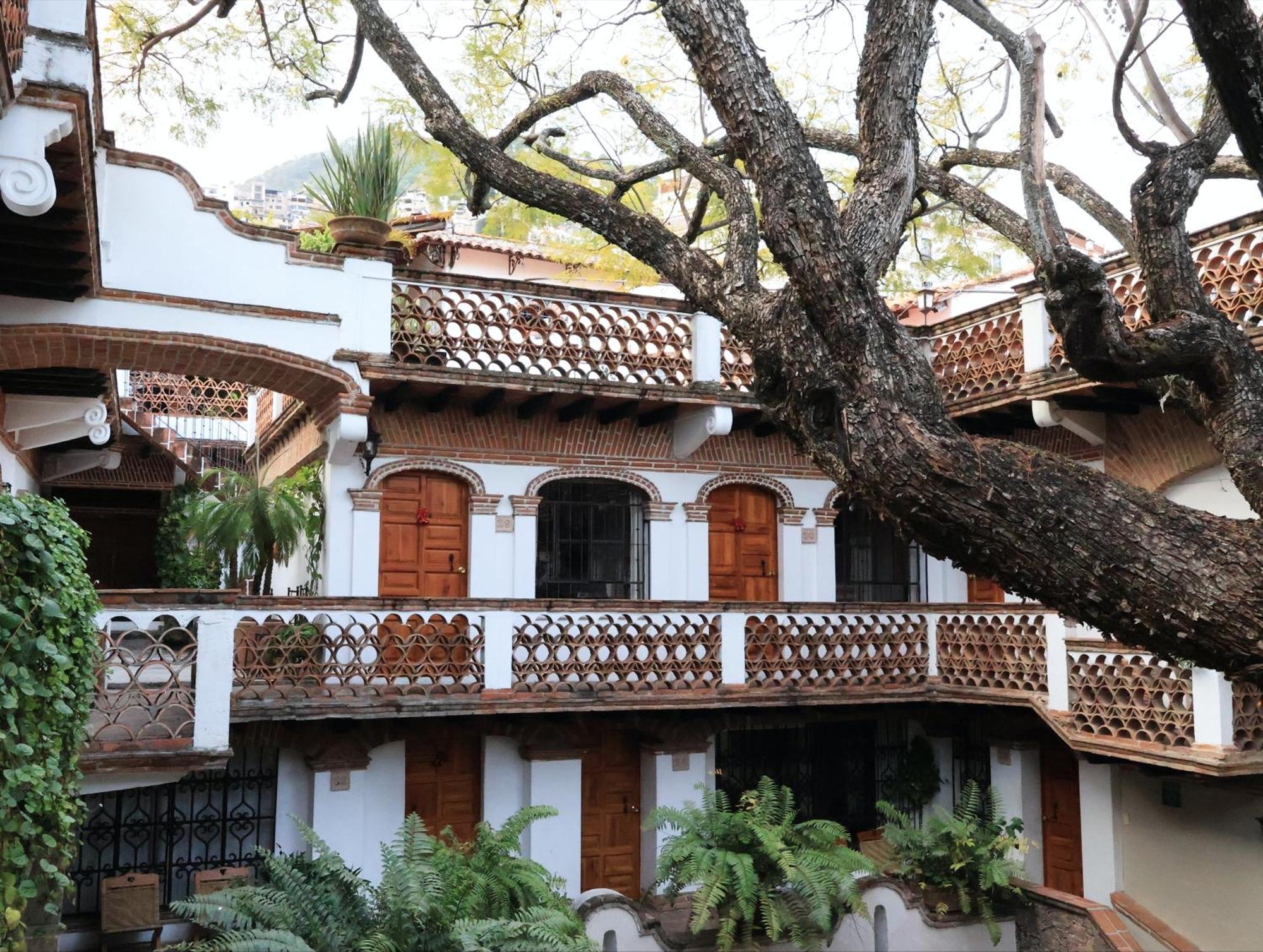 Hotel Los Arcos Taxco de Alarcon Exterior foto